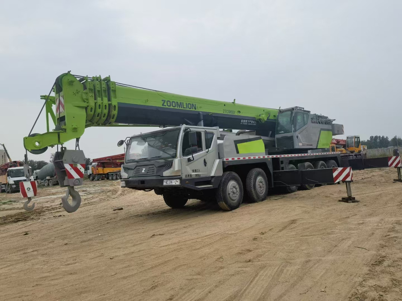 ZOOMLION ZTC1000V - Mobile crane: picture 4 ZOOMLION ZTC1000V - Mobile crane: picture 4