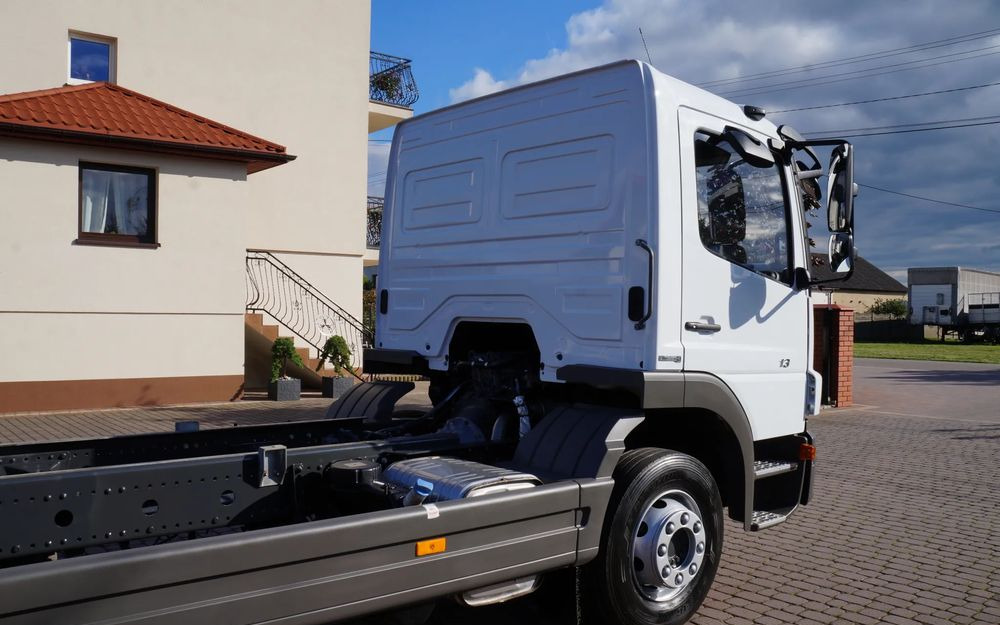 Mercedes-Benz ATEGO 1318 EURO 5 RAMA DO ZABUDOWY MANUAL 1322 - Cab chassis truck: picture 5 Mercedes-Benz ATEGO 1318 EURO 5 RAMA DO ZABUDOWY MANUAL 1322 - Cab chassis truck: picture 5