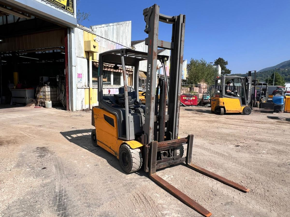 Jungheinrich EFG318 400ZZ Chariot élévateur électrique 1,8T - Electric forklift: picture 4 Jungheinrich EFG318 400ZZ Chariot élévateur électrique 1,8T - Electric forklift: picture 4