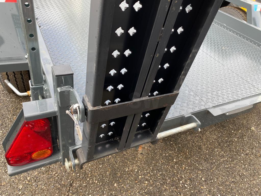 New Plant trailer Moiroud TR3500 3 ESSIEUX 3T5 NEUVE MOIROUD NOIRE LARGE: picture 6 New Plant trailer Moiroud TR3500 3 ESSIEUX 3T5 NEUVE MOIROUD NOIRE LARGE: picture 6