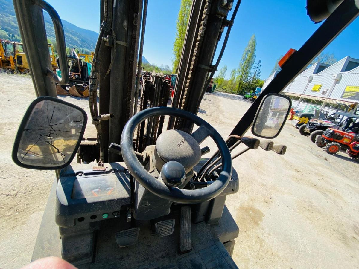 Diesel forklift NISSAN FGD02A30Q Chariot élévateur: picture 10