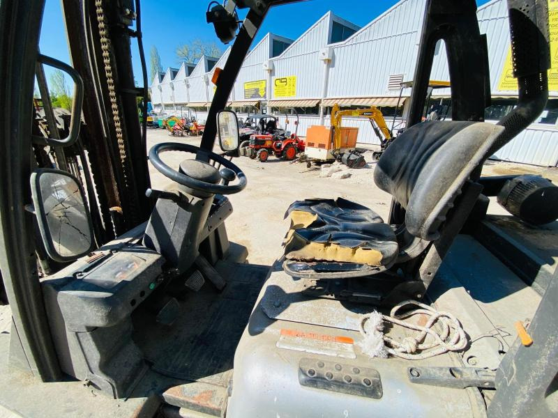 Diesel forklift NISSAN FGD02A30Q Chariot élévateur: picture 9