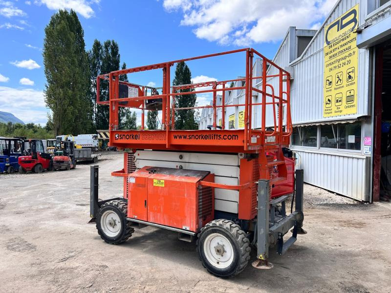 Snorkel S3370RT NACELLE CISEAUX 12M 4X4 DIESEL - Scissor lift: picture 2 Snorkel S3370RT NACELLE CISEAUX 12M 4X4 DIESEL - Scissor lift: picture 2