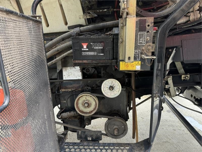 Harvester attachment Case Axial Flow AFX 8010 c/w 30ft Header: picture 21 Harvester attachment Case Axial Flow AFX 8010 c/w 30ft Header: picture 21