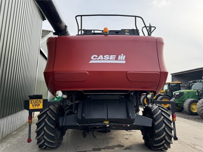 Harvester attachment Case Axial Flow AFX 8010 c/w 30ft Header: picture 7 Harvester attachment Case Axial Flow AFX 8010 c/w 30ft Header: picture 7