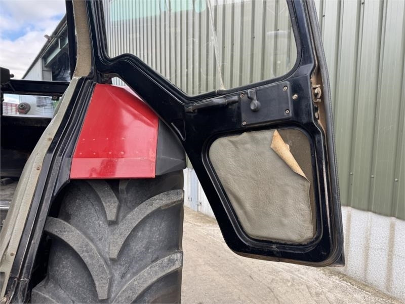 Farm tractor Case IH International Case International 1056XL 2WD: picture 18