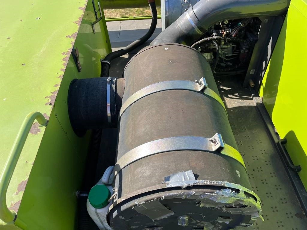 Claas Lexion 750TT c/w V900 Header - Combine harvester: picture 5 Claas Lexion 750TT c/w V900 Header - Combine harvester: picture 5