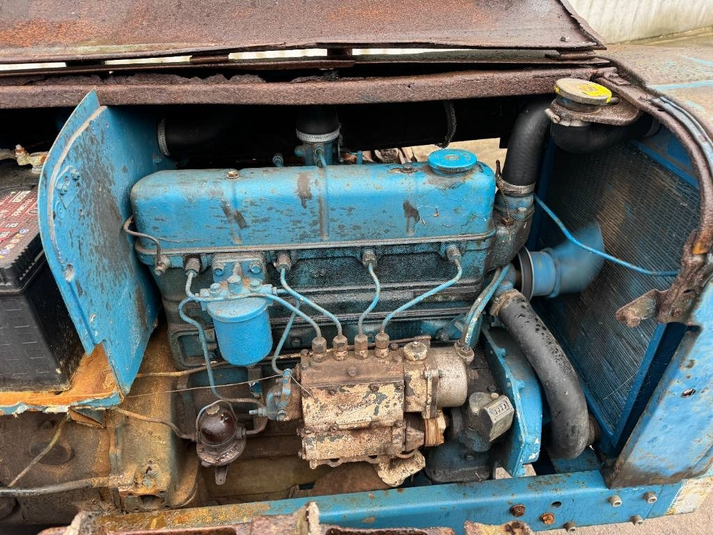 Fordson Major Crawler - Farm tractor: picture 4 Fordson Major Crawler - Farm tractor: picture 4