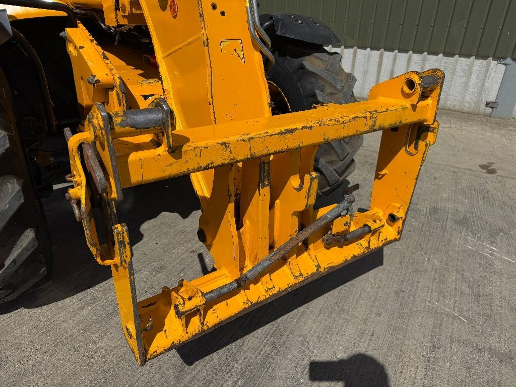 Telescopic handler JCB 535-95: picture 10