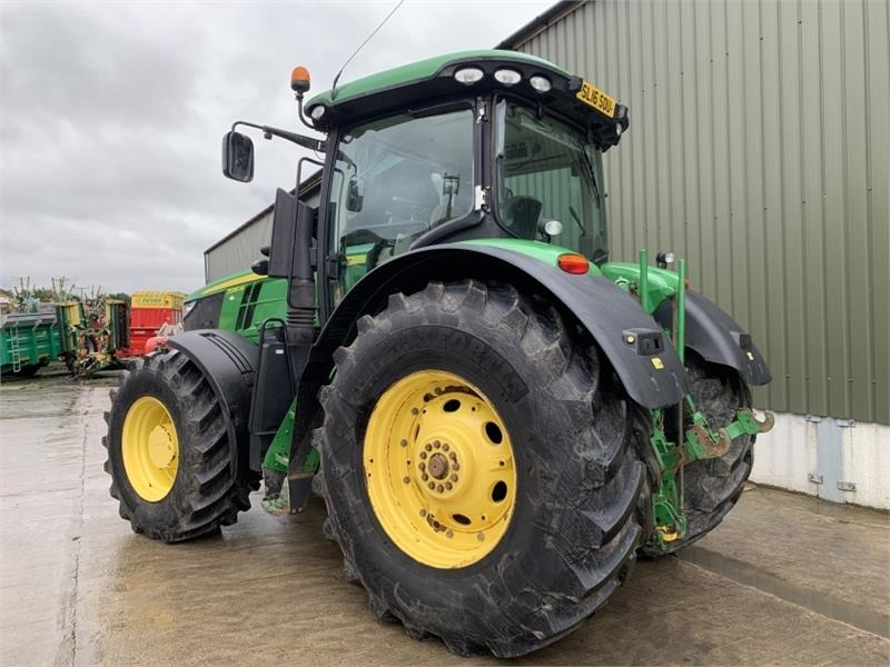 John Deere John Deere 7230R E23 Powershift **Video Below** - Farm tractor: picture 3 John Deere John Deere 7230R E23 Powershift **Video Below** - Farm tractor: picture 3