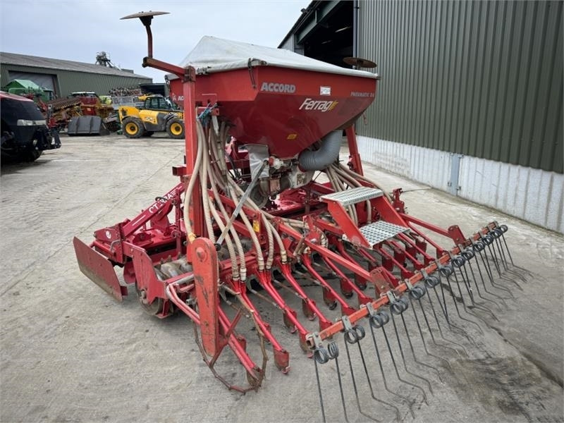 Lely Tulip Lely Tulip 3m Accord Combination Drill - Combine seed drill: picture 3 Lely Tulip Lely Tulip 3m Accord Combination Drill - Combine seed drill: picture 3