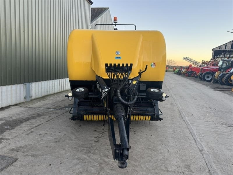 New Holland New Holland BB9060 Baler - Square baler: picture 5 New Holland New Holland BB9060 Baler - Square baler: picture 5