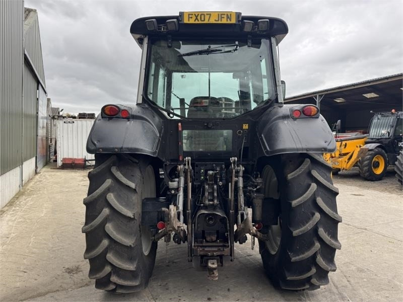 Valtra T 121 - Farm tractor: picture 5 Valtra T 121 - Farm tractor: picture 5