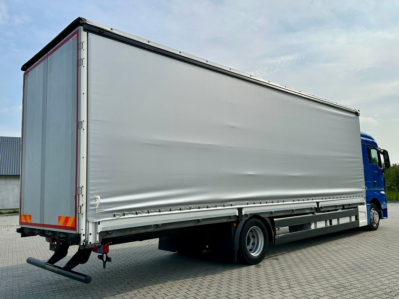 MAN TGX 18.360 / BURTO - FIRANKA / 23 PALETY / SYPIALKA / AUTOMAT / 2021 ROK / SPROWADZONY / SERWISOW - Curtainsider truck: picture 3 MAN TGX 18.360 / BURTO - FIRANKA / 23 PALETY / SYPIALKA / AUTOMAT / 2021 ROK / SPROWADZONY / SERWISOW - Curtainsider truck: picture 3