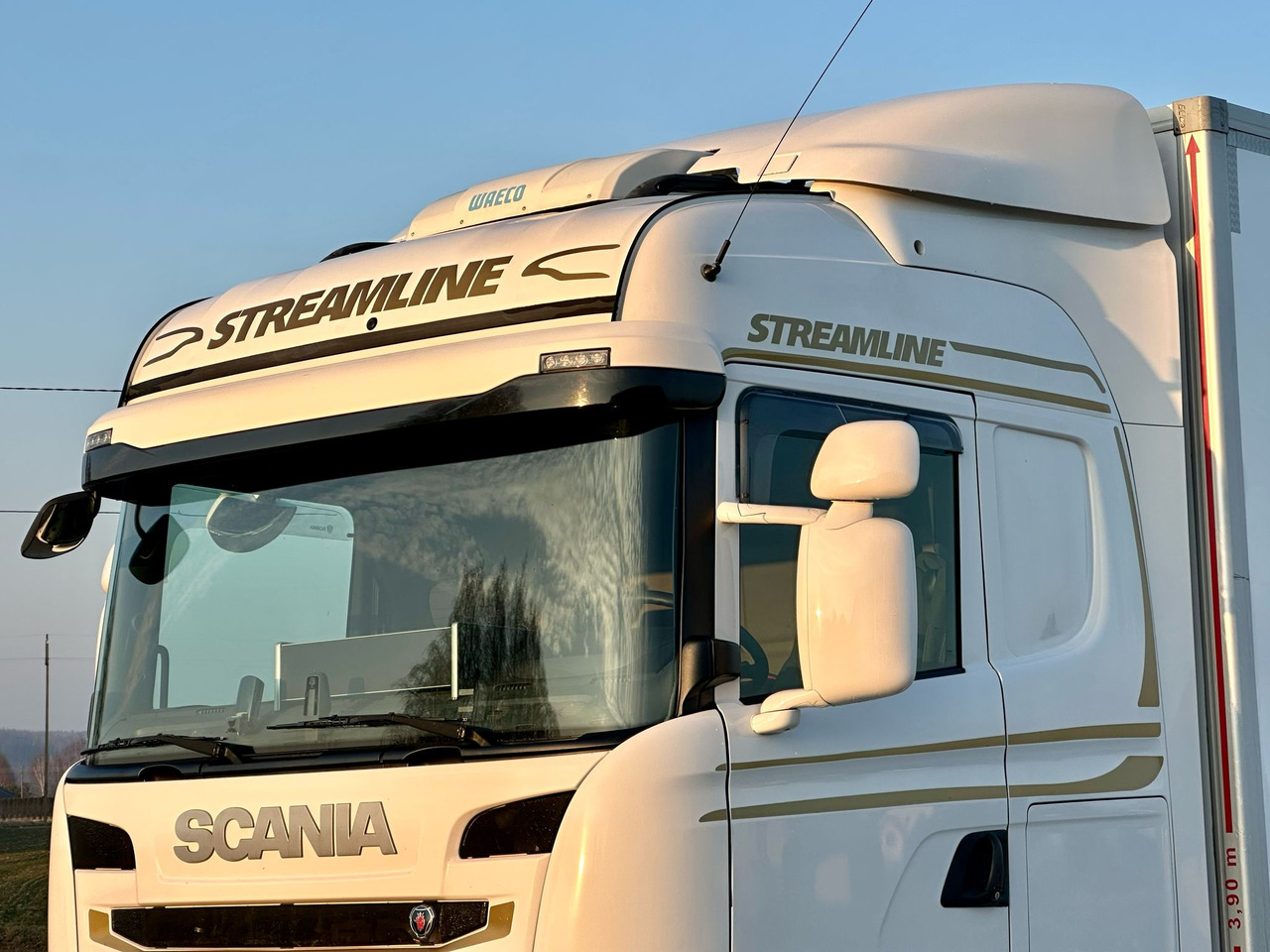 Isothermal truck SCANIA G360 / IZOTERMA / 6.8 M DŁUGOŚCI / AUTOMAT / CAŁA NA PODUSZKACH / KLIMA POSTOJOWA / ELEKTRYCZNA ROLETA TYŁ / SYPIALKA: picture 13