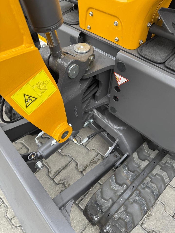 Müller Machinery Diesel Mini excavator 1.2 Tons - Müller Machinery MB 12 - SH - Mini excavator: picture 4 Müller Machinery Diesel Mini excavator 1.2 Tons - Müller Machinery MB 12 - SH - Mini excavator: picture 4