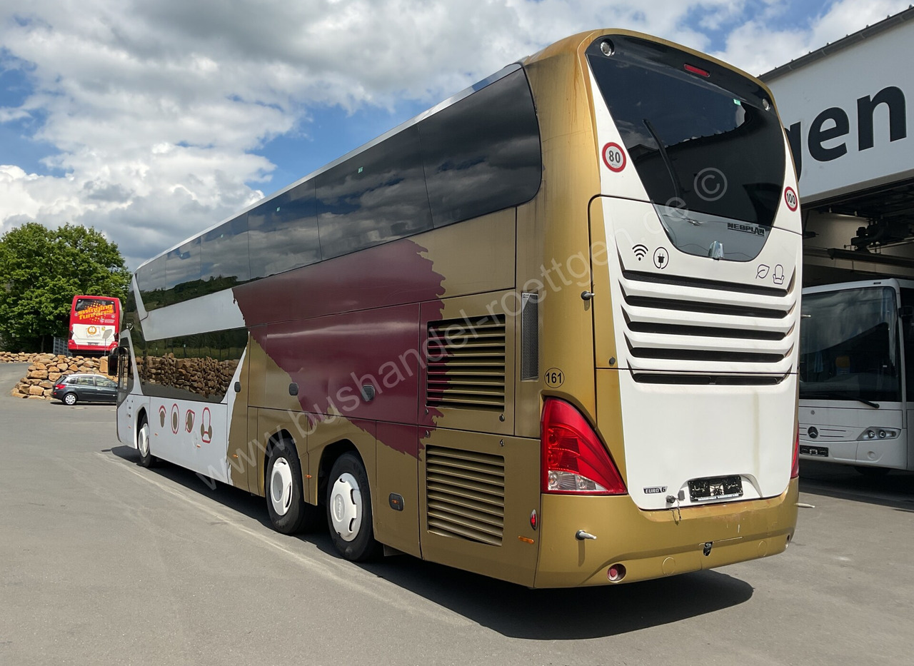 Neoplan Skyliner L - Double-decker bus: picture 4 Neoplan Skyliner L - Double-decker bus: picture 4