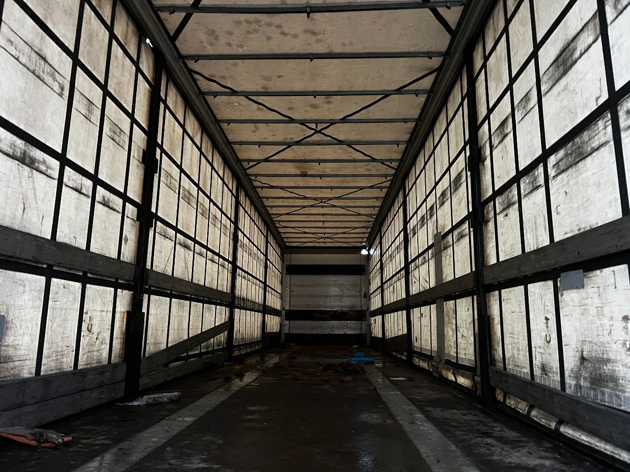 Kögel SN24 met liftas en SAF assen - Curtainsider semi-trailer: picture 5 Kögel SN24 met liftas en SAF assen - Curtainsider semi-trailer: picture 5