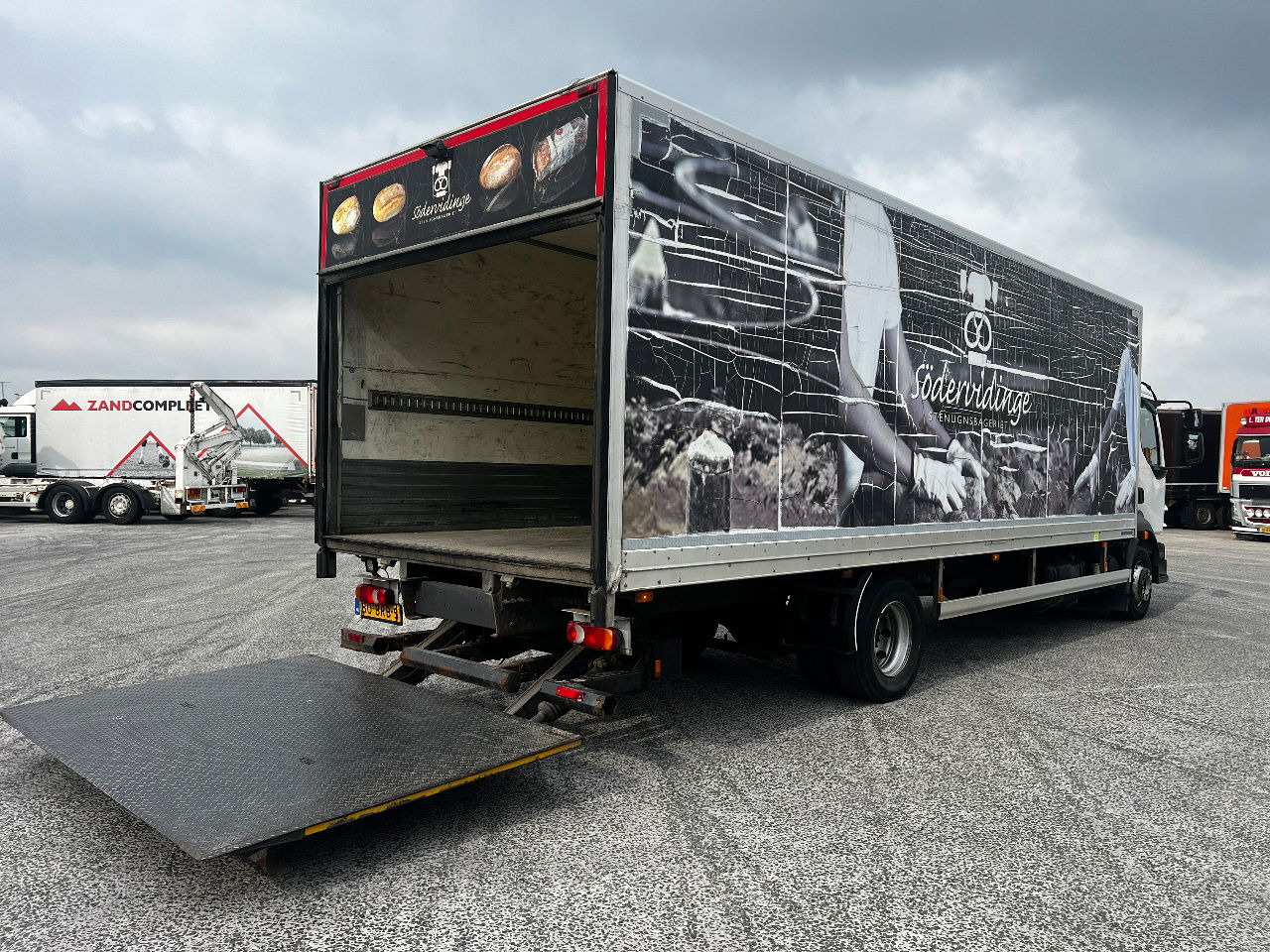 Volvo FL 12.240 Euro 5, NL truck - Box truck: picture 5 Volvo FL 12.240 Euro 5, NL truck - Box truck: picture 5