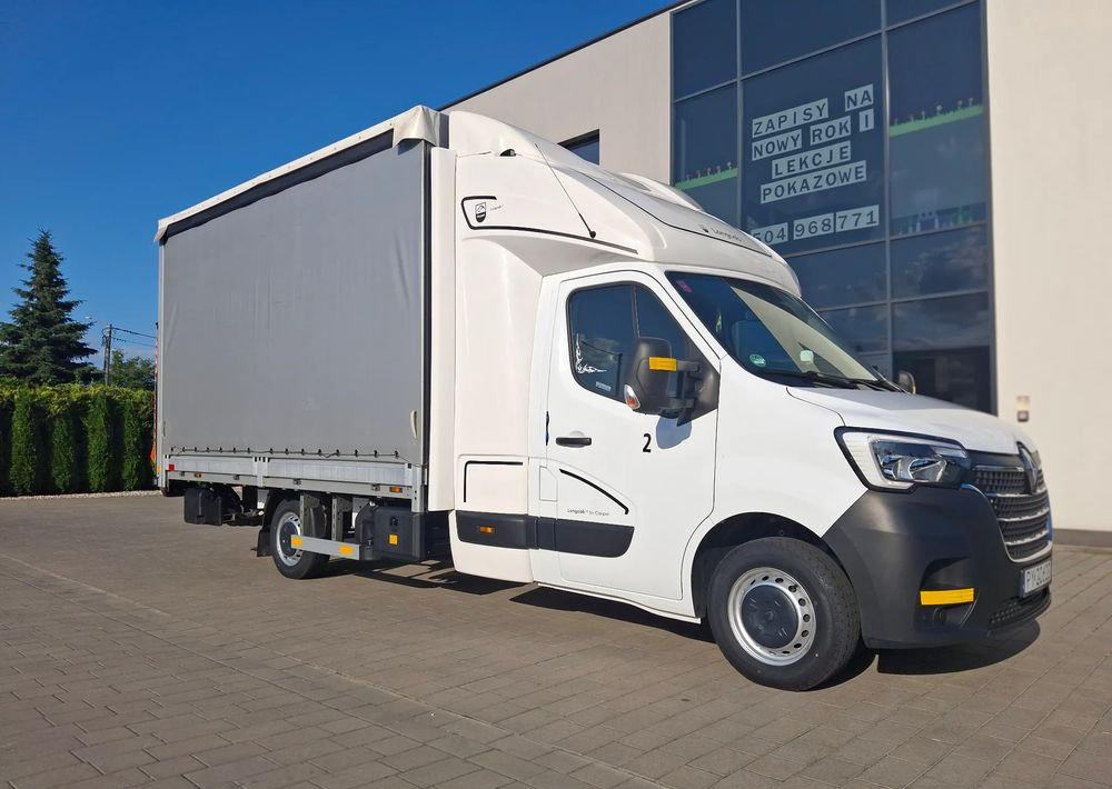 Renault Master - Curtain side van: picture 5 Renault Master - Curtain side van: picture 5