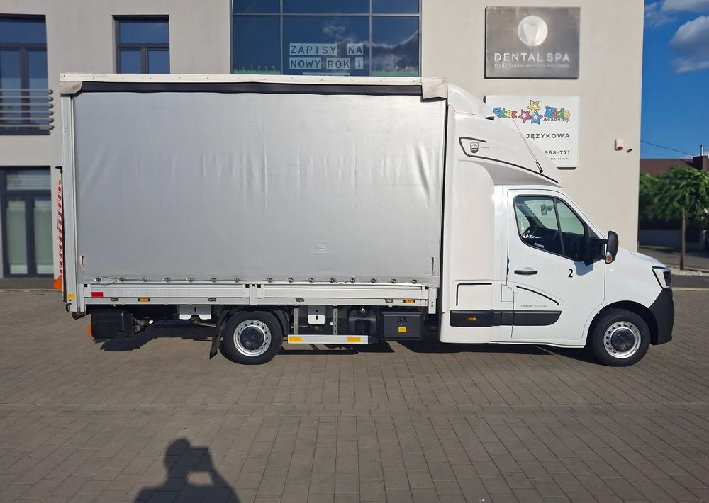 Renault Master - Curtain side van: picture 4 Renault Master - Curtain side van: picture 4