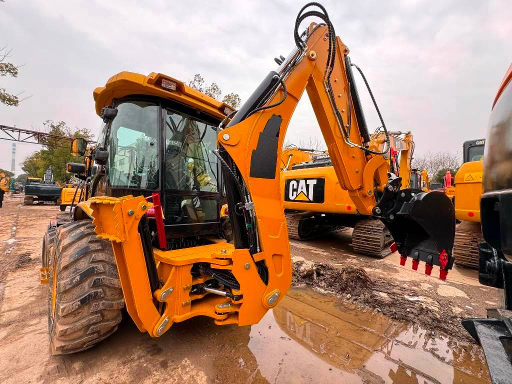 CAT 100% new CAT 420 F - Backhoe loader: picture 4 CAT 100% new CAT 420 F - Backhoe loader: picture 4