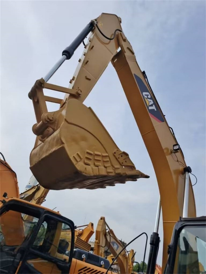 CAT 323 D - Crawler excavator: picture 3 CAT 323 D - Crawler excavator: picture 3