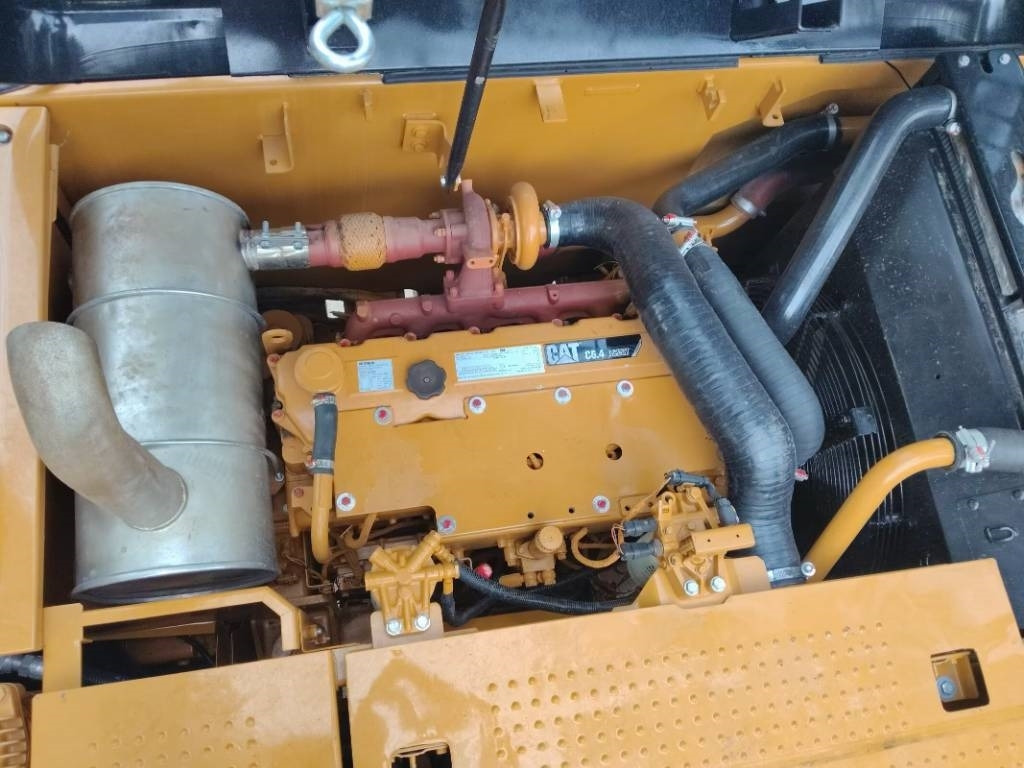 CAT 324D2L - Crawler excavator: picture 2 CAT 324D2L - Crawler excavator: picture 2