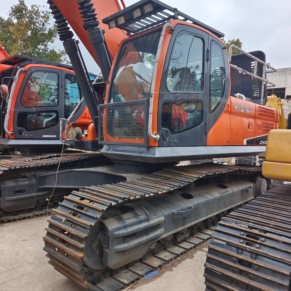 Doosan DX 300 LC - Crawler excavator: picture 1 Doosan DX 300 LC - Crawler excavator: picture 1