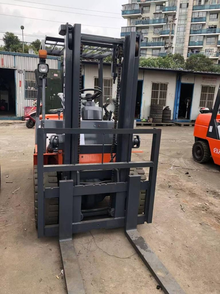 Heli FD 30 - Diesel forklift: picture 1 Heli FD 30 - Diesel forklift: picture 1