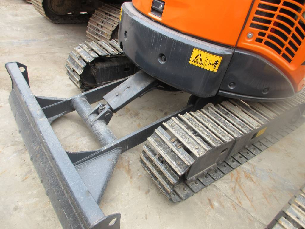 Mini excavator Hitachi ZX 30 U: picture 13