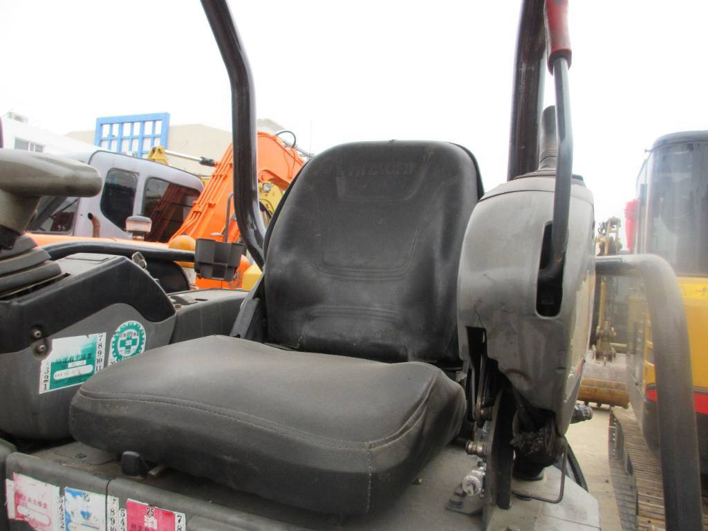 Mini excavator Hitachi ZX 30 U: picture 12