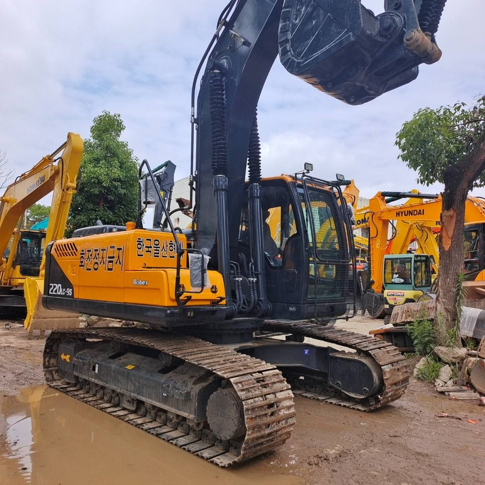 Crawler excavator Hyundai 220 LC-9S: picture 20