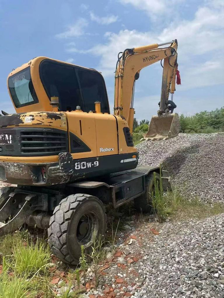 Wheel excavator Hyundai 60W-9: picture 1