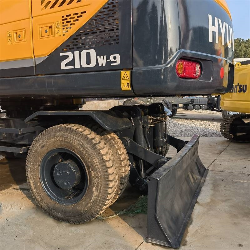 Hyundai HW 210 A - Crawler excavator: picture 2 Hyundai HW 210 A - Crawler excavator: picture 2