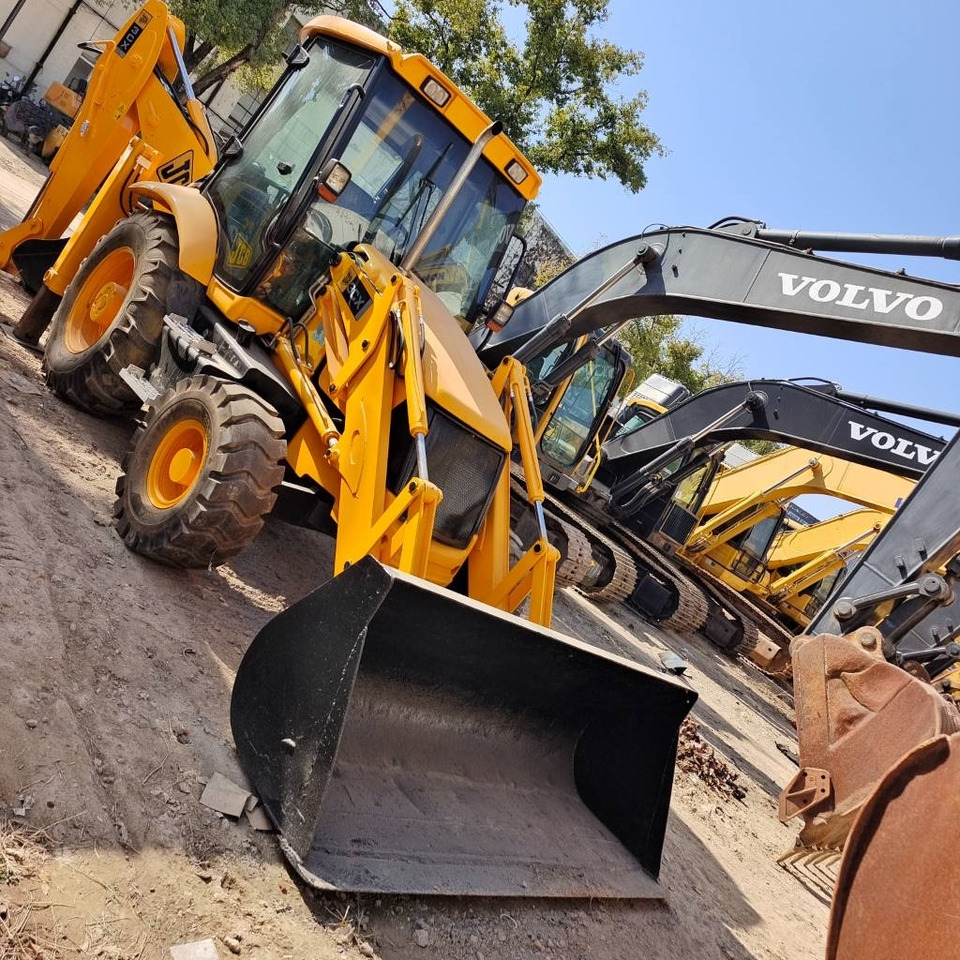 JCB 3 CX Brand new machine - Backhoe loader: picture 3 JCB 3 CX Brand new machine - Backhoe loader: picture 3