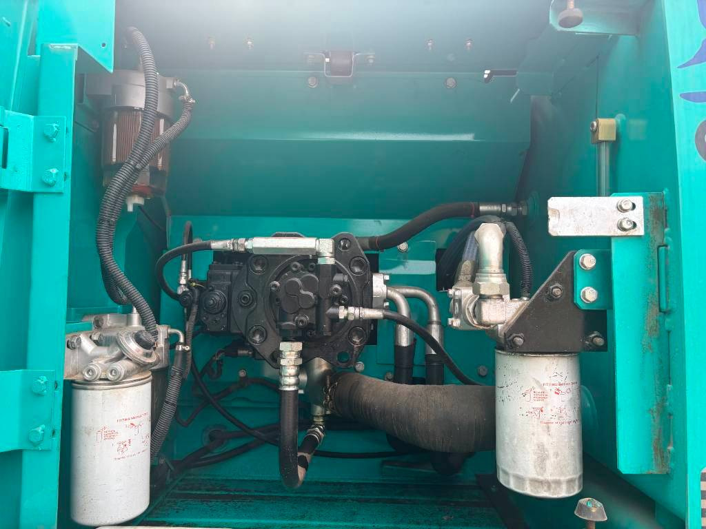 Crawler excavator Kobelco SK 210: picture 8