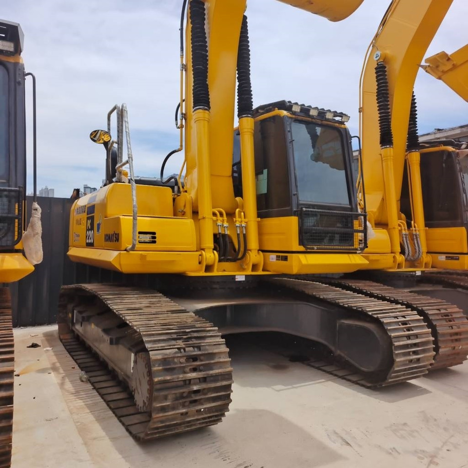 Komatsu PC 220 - Crawler excavator: picture 5 Komatsu PC 220 - Crawler excavator: picture 5