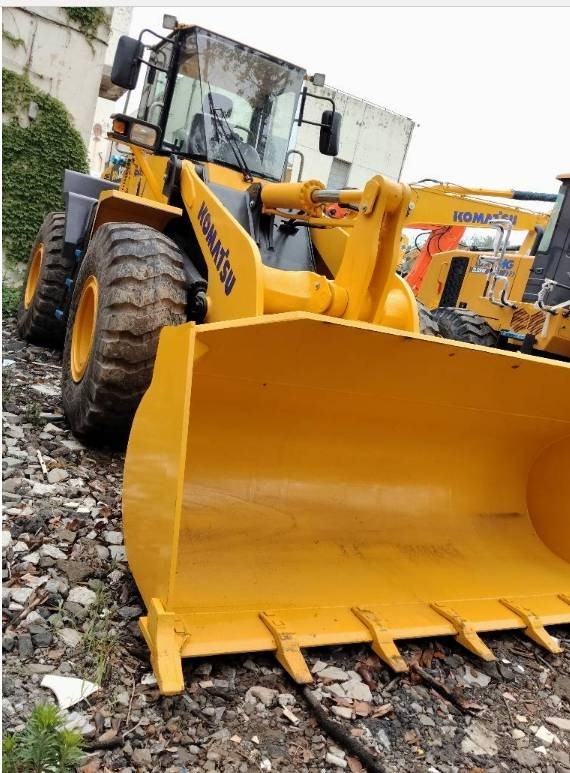 Komatsu WA 320-5 - Wheel loader: picture 2 Komatsu WA 320-5 - Wheel loader: picture 2