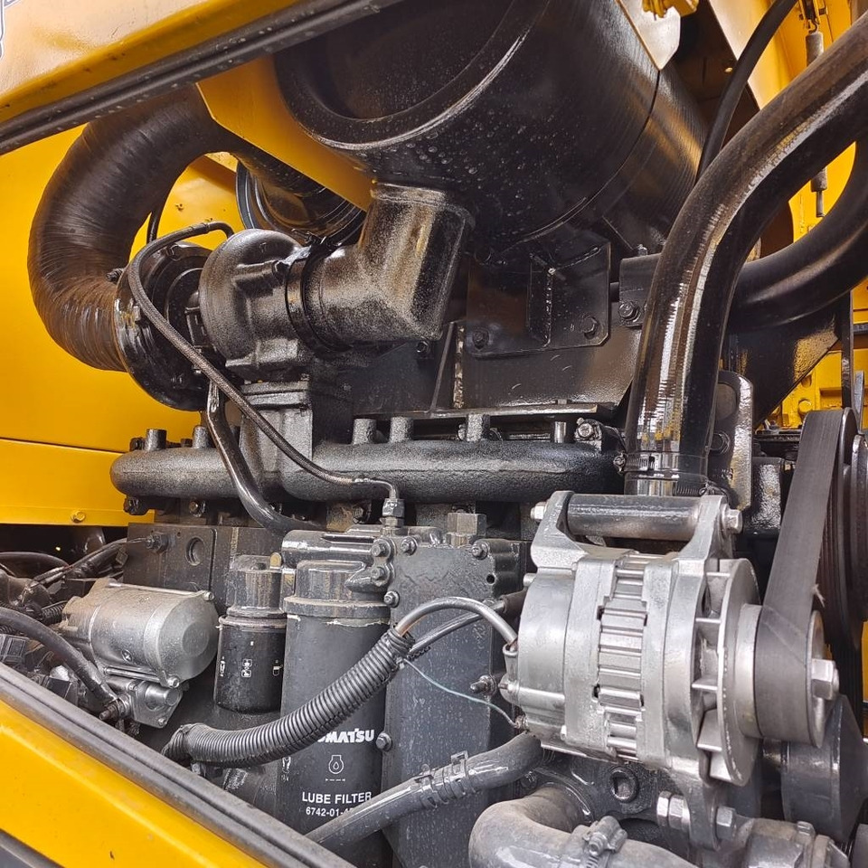 Komatsu WA 380 - Wheel loader: picture 5 Komatsu WA 380 - Wheel loader: picture 5