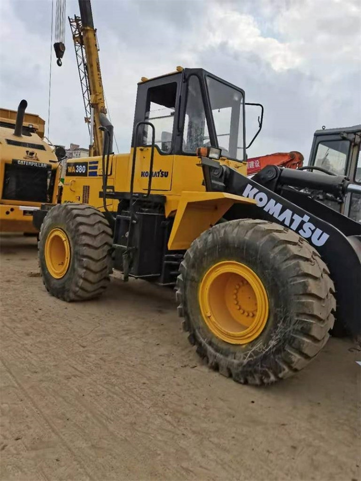 Komatsu WA 380 - Wheel loader: picture 1 Komatsu WA 380 - Wheel loader: picture 1