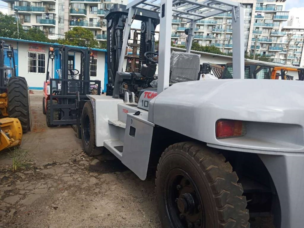 TCM FD 100 - Diesel forklift: picture 5 TCM FD 100 - Diesel forklift: picture 5