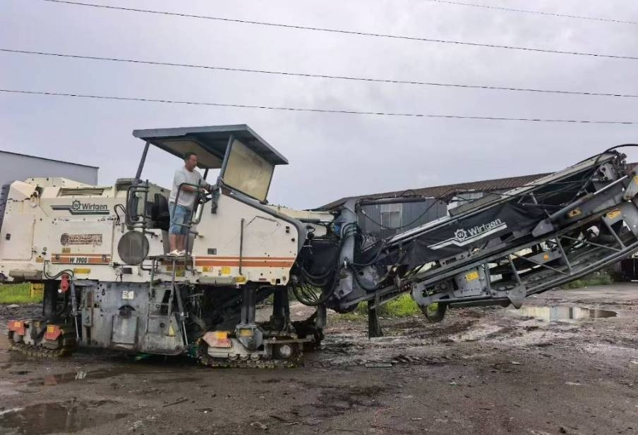 Wirtgen 1900DC - Cold planer: picture 1 Wirtgen 1900DC - Cold planer: picture 1