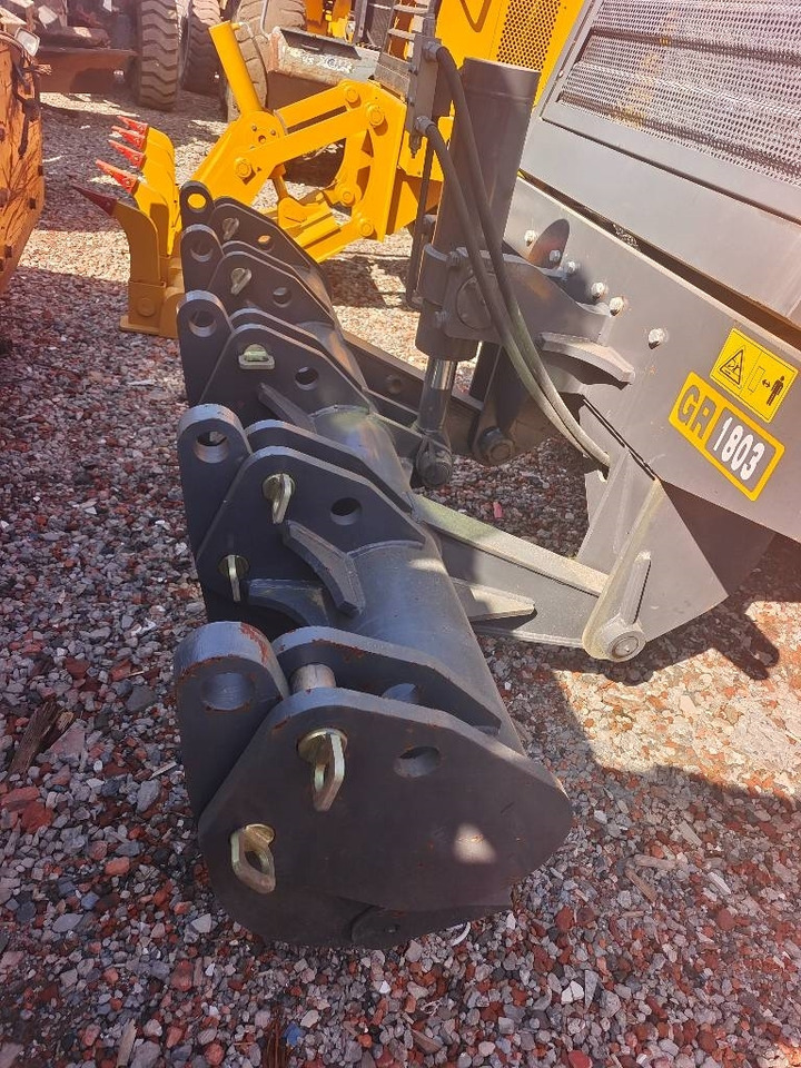 XCMG GR 180 - Grader: picture 4 XCMG GR 180 - Grader: picture 4