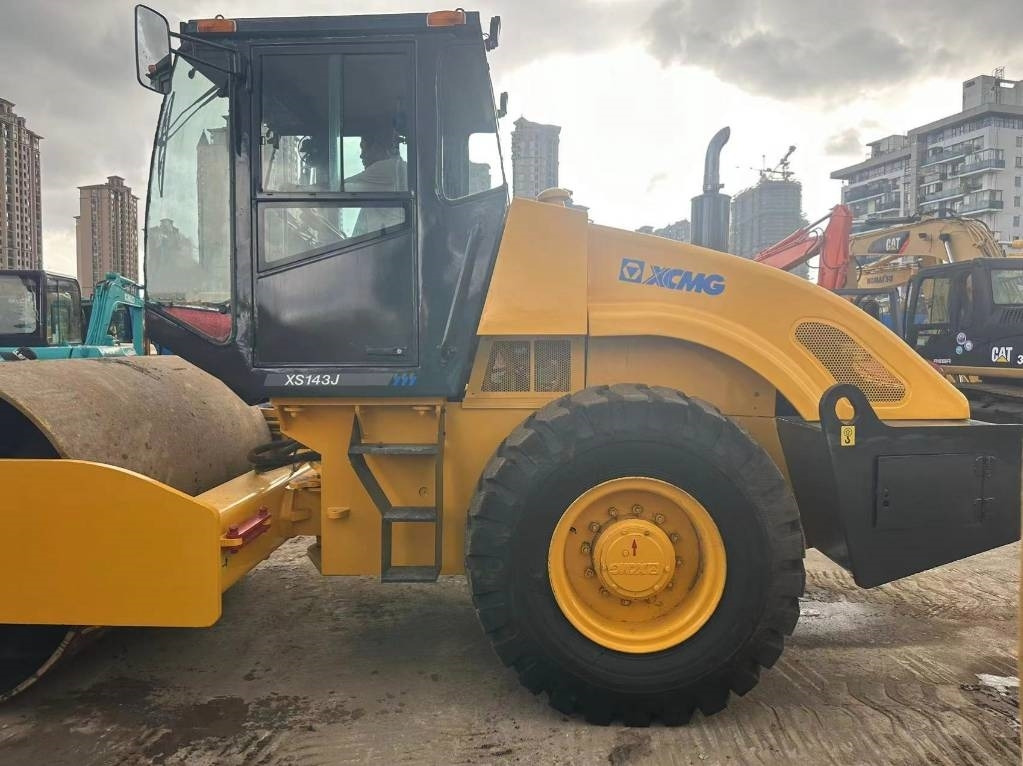 XCMG XS 143 - Crawler excavator: picture 3 XCMG XS 143 - Crawler excavator: picture 3