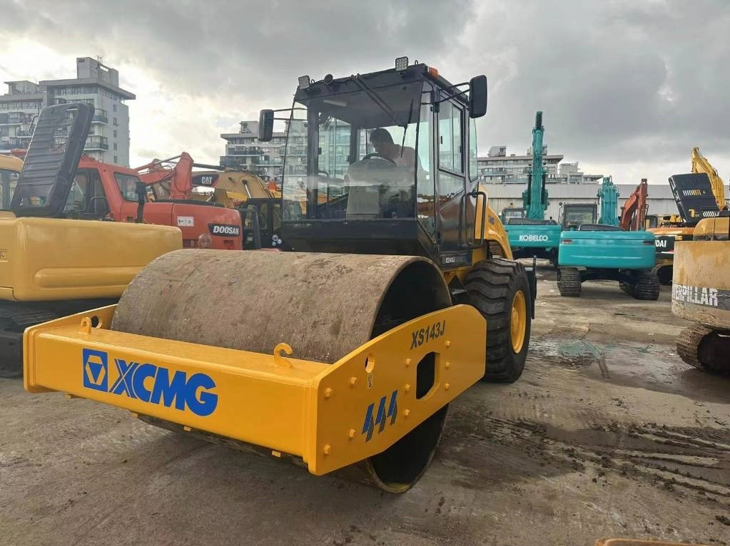 XCMG XS 143 - Crawler excavator: picture 2 XCMG XS 143 - Crawler excavator: picture 2