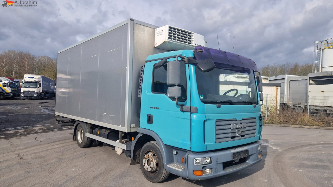MAN 8.180 Thermokingkühlung - 30 ° sauber, 3. Gang kratzt, voll fahrbereit on lease MAN 8.180 Thermokingkühlung - 30 ° sauber, 3. Gang kratzt, voll fahrbereit: picture 11 MAN 8.180 Thermokingkühlung - 30 ° sauber, 3. Gang kratzt, voll fahrbereit on lease MAN 8.180 Thermokingkühlung - 30 ° sauber, 3. Gang kratzt, voll fahrbereit: picture 11