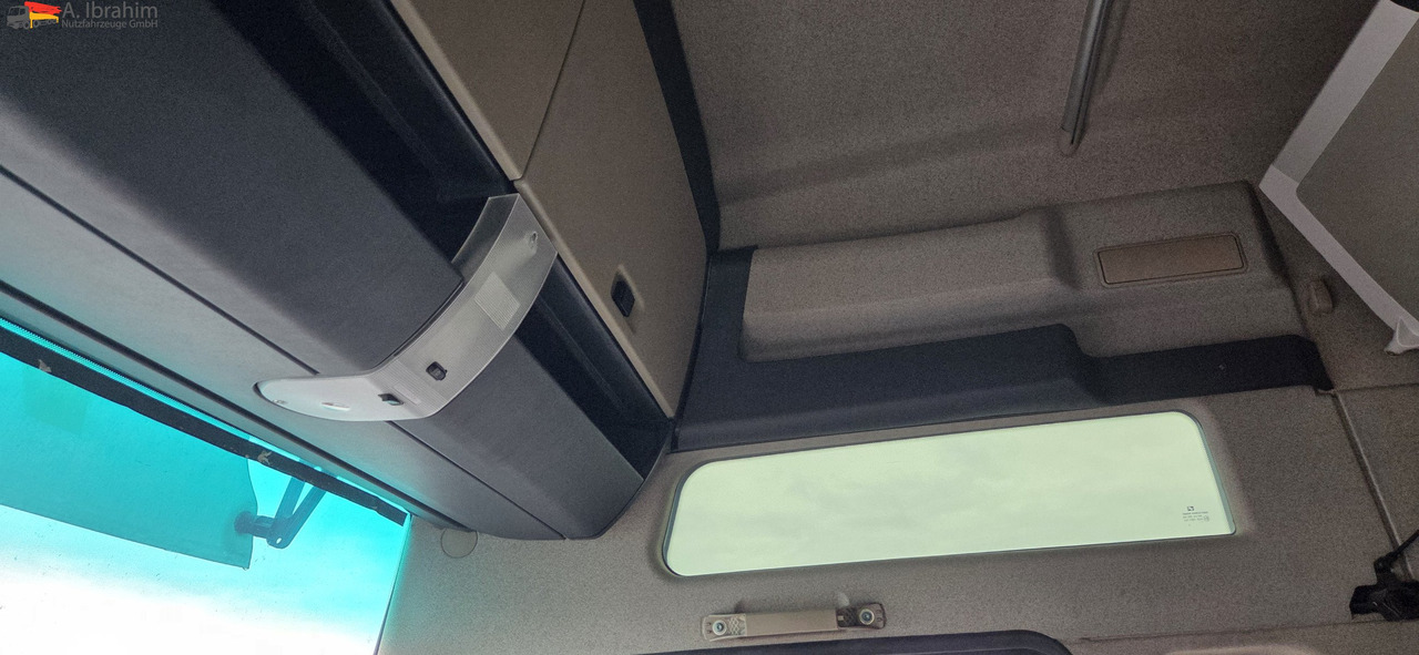 MAN TGX 26.460 6x2, Liftachse Retarder | Klima | 2 x Vorhanden - Container transporter/ Swap body truck: picture 3 MAN TGX 26.460 6x2, Liftachse Retarder | Klima | 2 x Vorhanden - Container transporter/ Swap body truck: picture 3