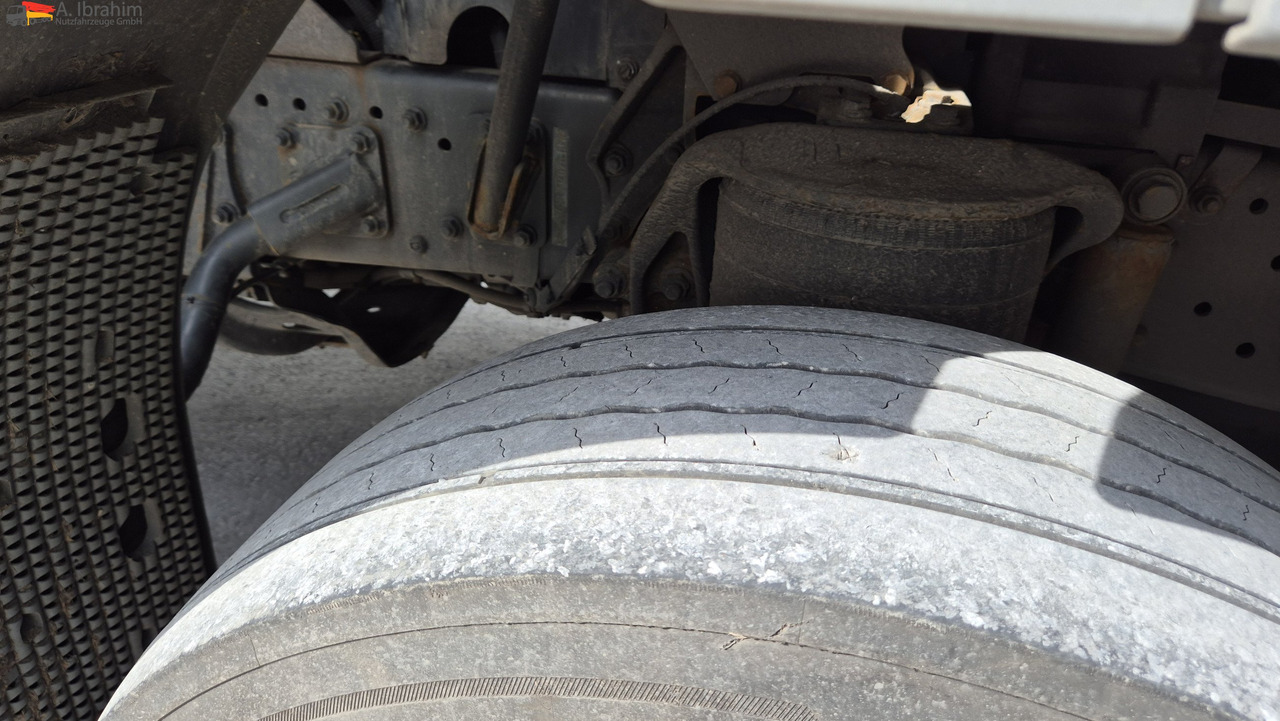 Refrigerator truck Mercedes-Benz 2540L Frigoblock, 6x2 Lenk-Liftachse: picture 12