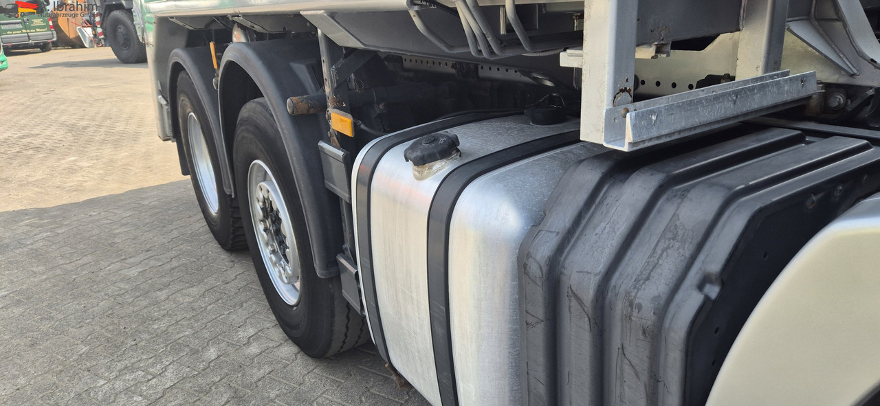 Mercedes-Benz 2546 L Meiller Absetzkipper 6x2, Vorlauf-Lenkachse, mp3 - Skip loader truck: picture 5 Mercedes-Benz 2546 L Meiller Absetzkipper 6x2, Vorlauf-Lenkachse, mp3 - Skip loader truck: picture 5